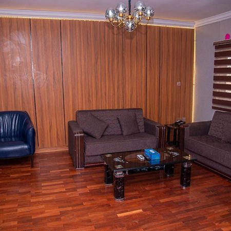 Mahogany Hotel And Suites Ibadan Exterior photo