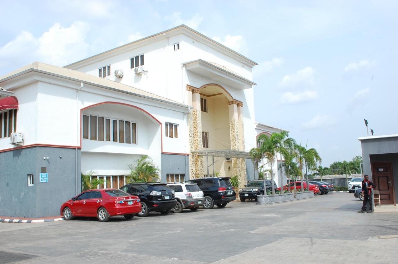 Mahogany Hotel And Suites Ibadan Exterior photo