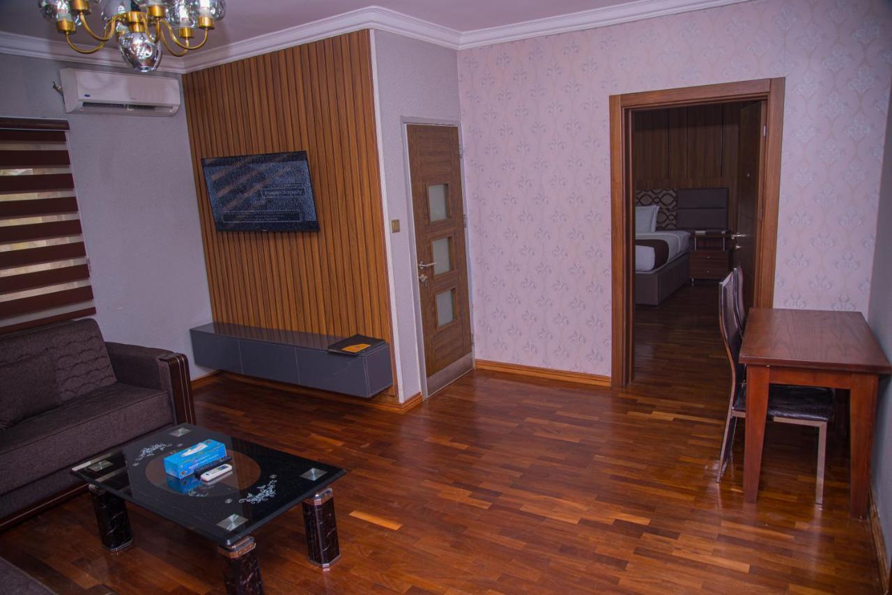 Mahogany Hotel And Suites Ibadan Exterior photo
