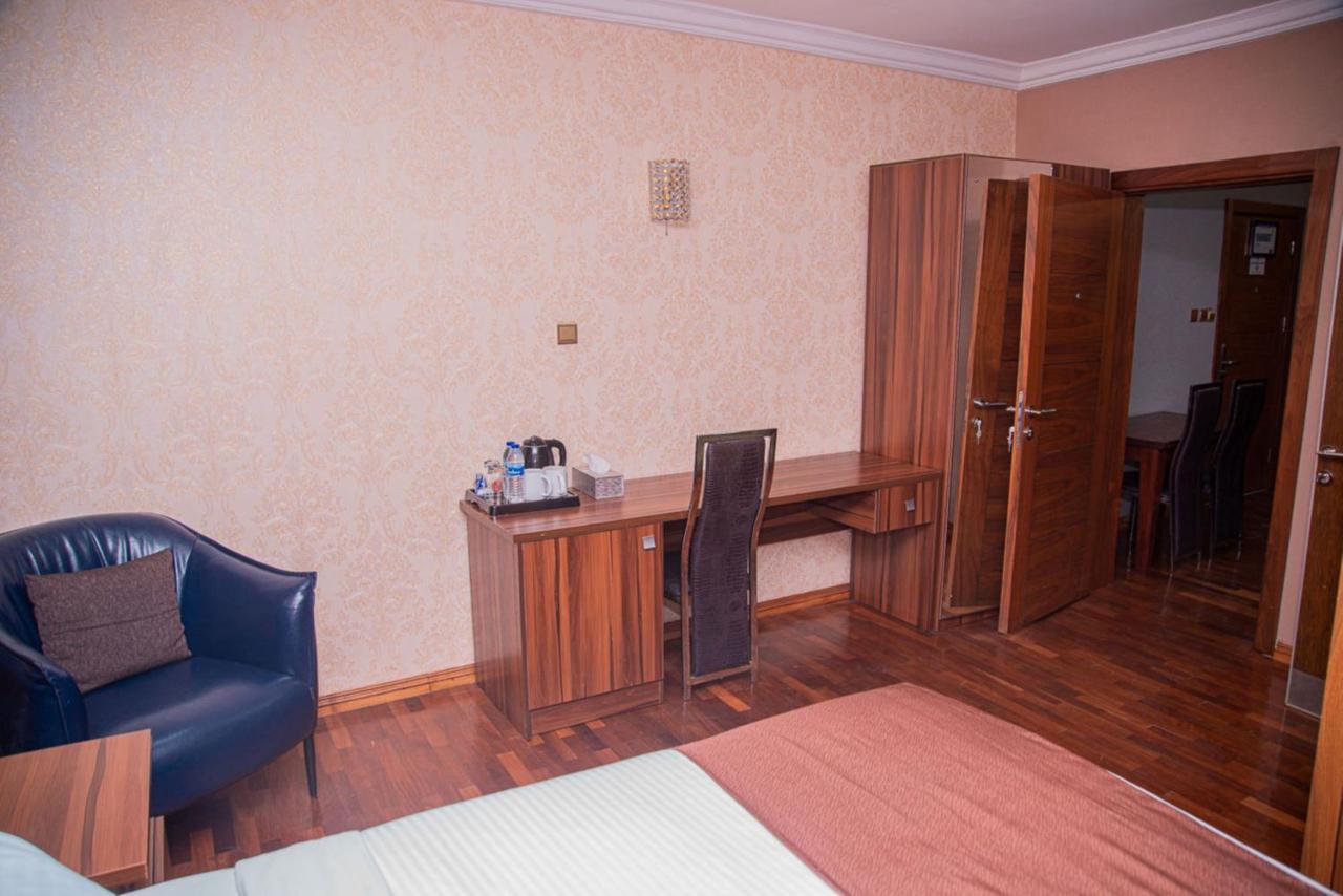 Mahogany Hotel And Suites Ibadan Exterior photo