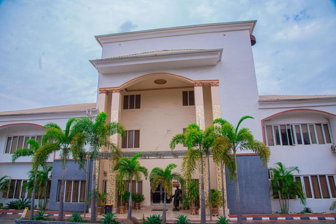 Mahogany Hotel And Suites Ibadan Exterior photo