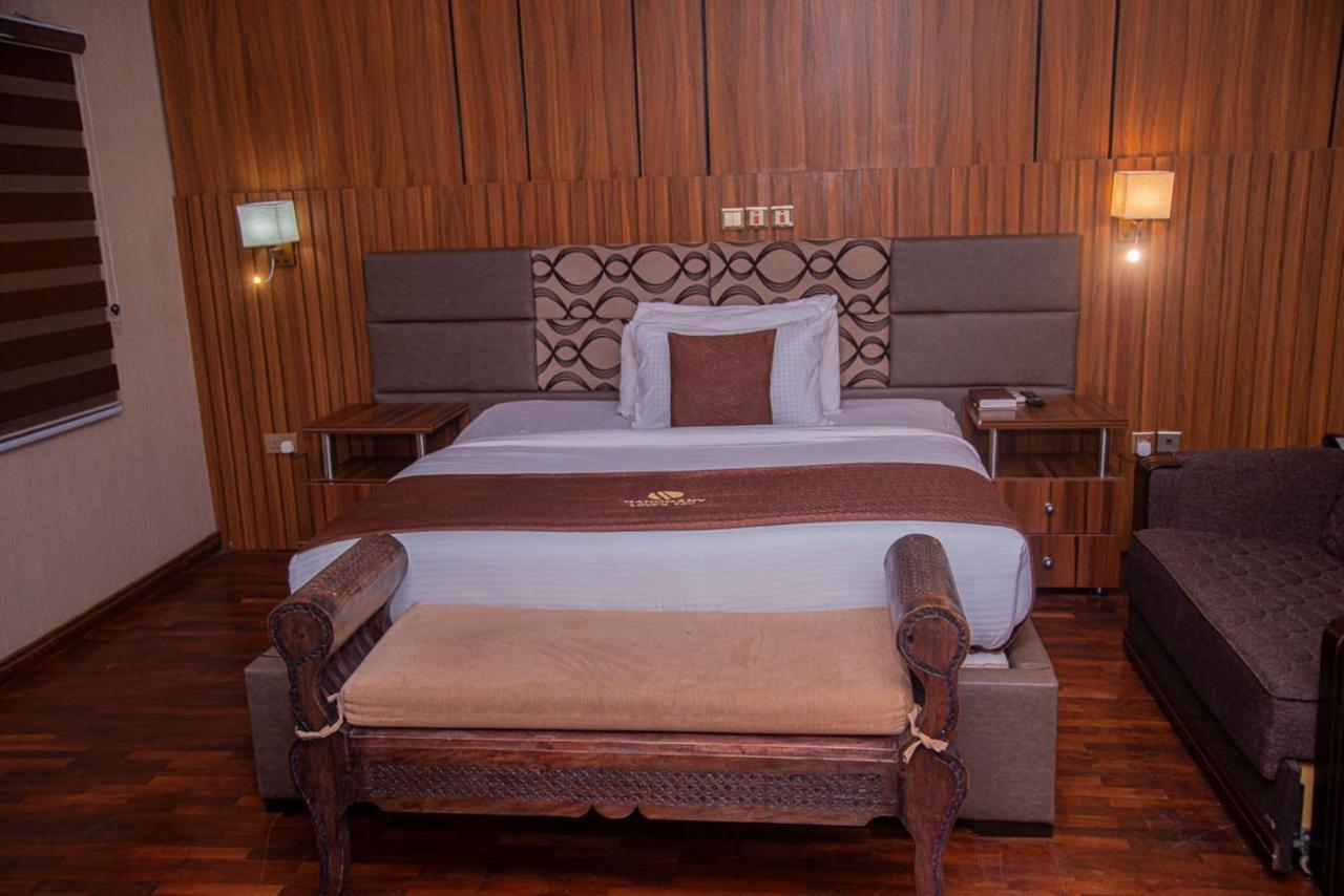 Mahogany Hotel And Suites Ibadan Exterior photo
