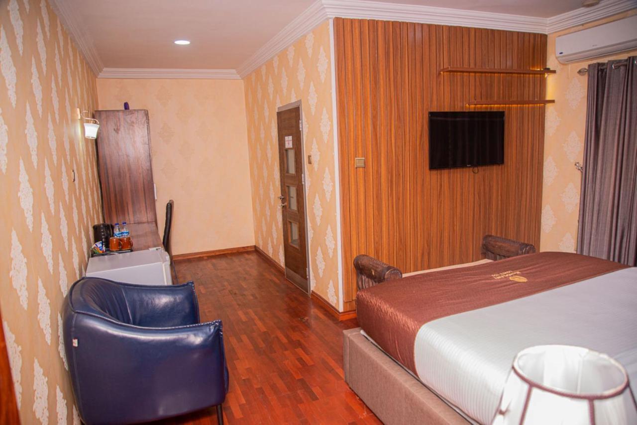 Mahogany Hotel And Suites Ibadan Exterior photo